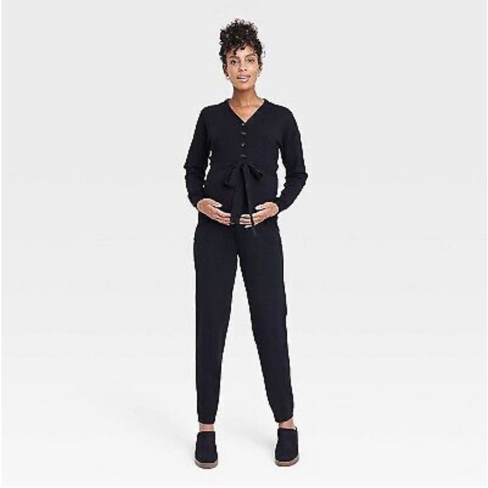 Isabel by Ingrid & Isabel Nursing Maternity and Beyond Black Jumpsuit.‎ Size L